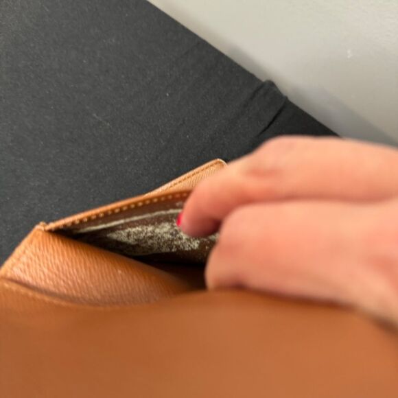 LV MONO DOUBLE SNAP WALLET - Picture 10 of 15